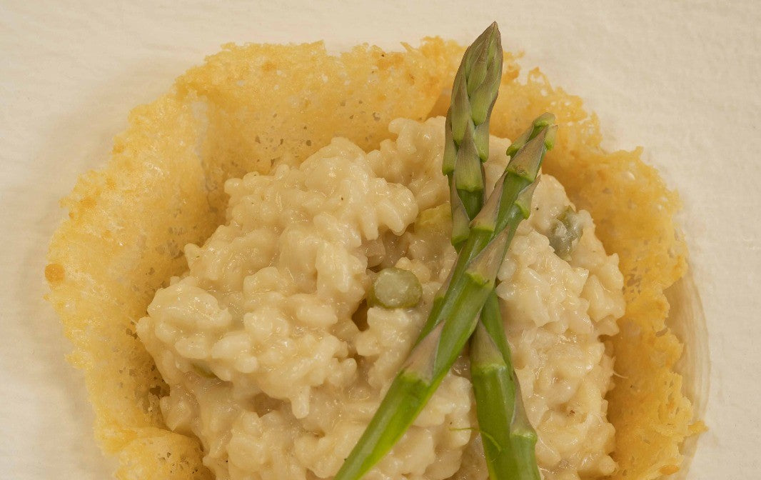 Réussir un risotto aux asperges en un temps record !