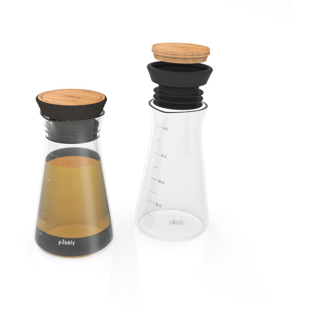 Shaker à vinaigrette noir | Pebbly