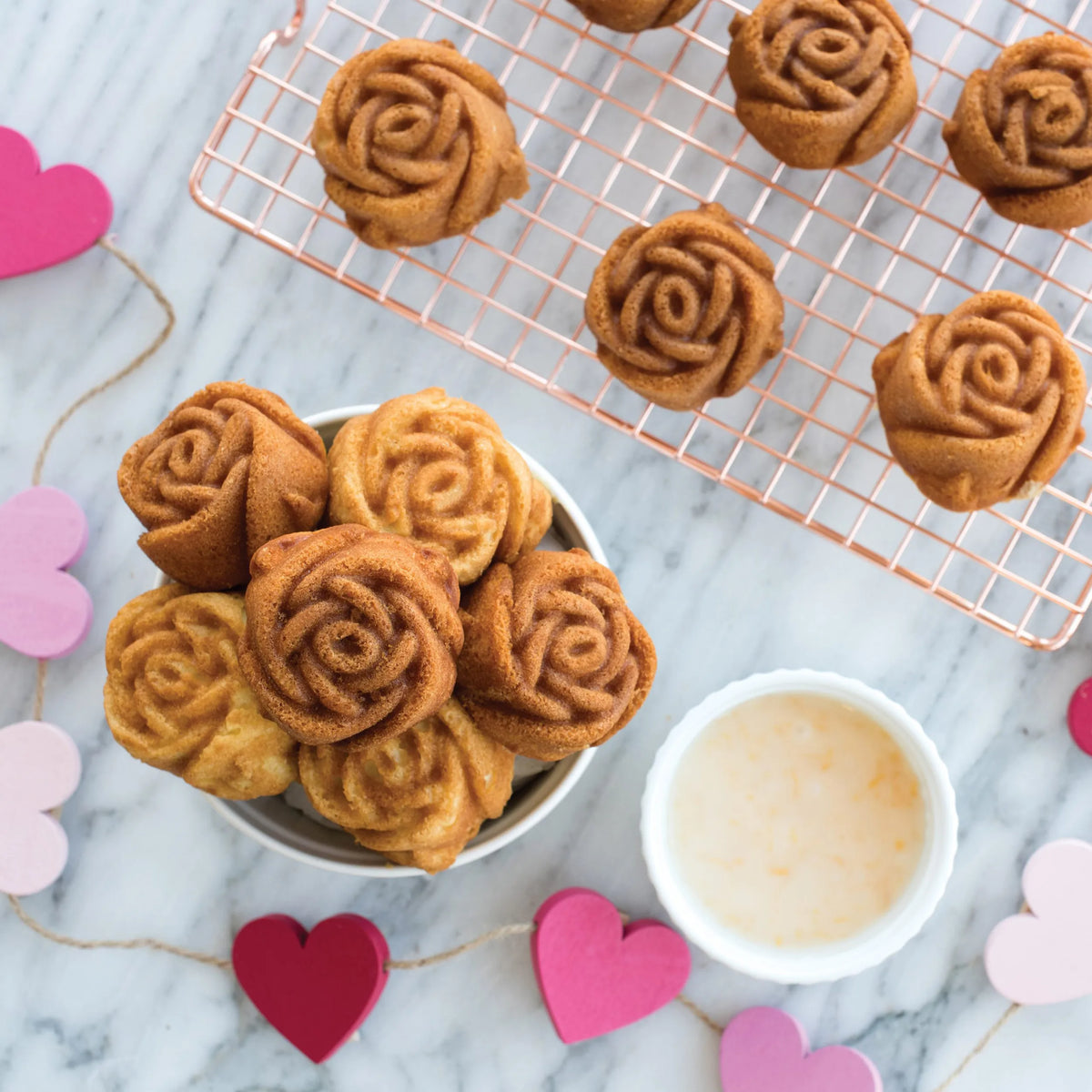 Moule 6 mini roses Toffee | Nordic Ware - Vue 2